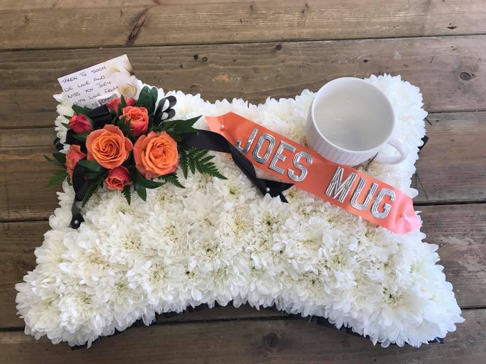 Wreath Joes Mug